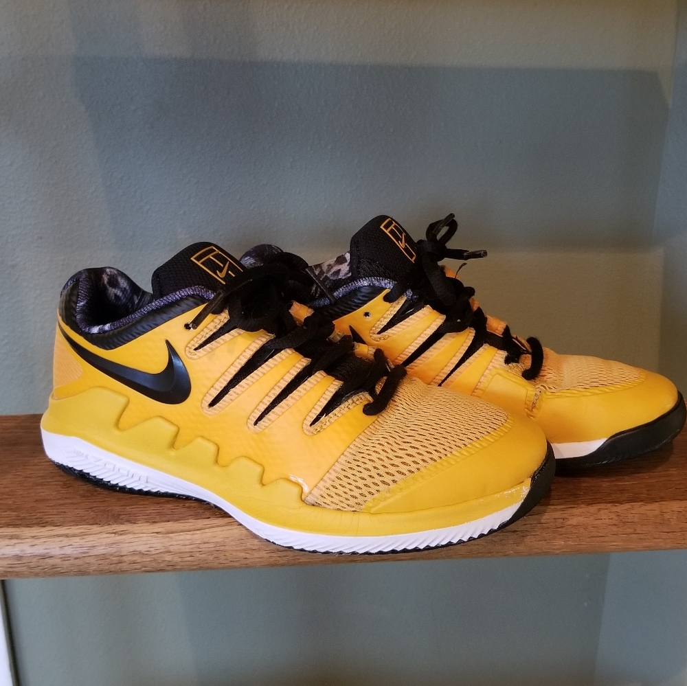NIKE Zoom Vapor X Youth Gold US 3.5 Boys Girls Tennis Shoes